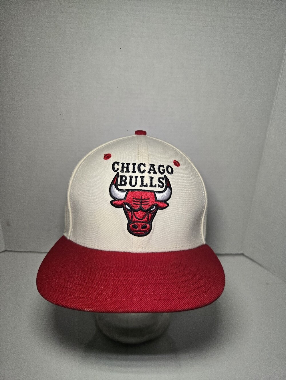 Tisa Sports Specialties Chicago Bulls Snap Back